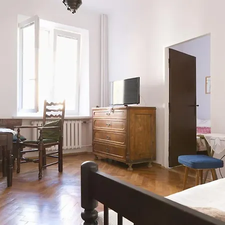 Apartment Feel Like At *